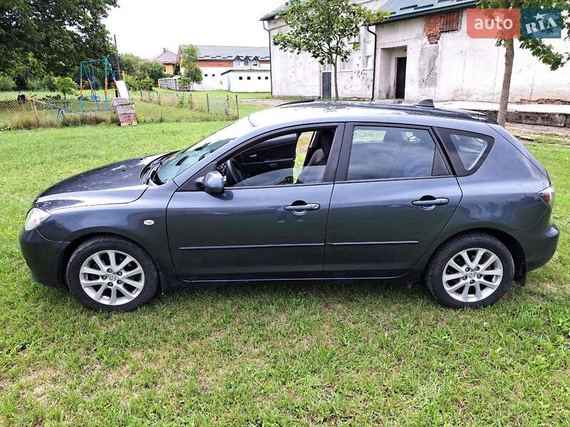 Хэтчбек Mazda 3 2008 в Николаеве