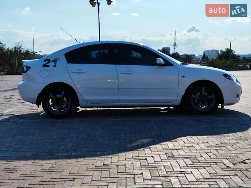 Седан Mazda 3 2008 в Харькове