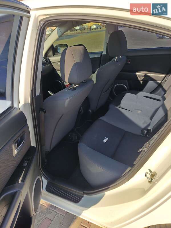 Седан Mazda 3 2008 в Харькове