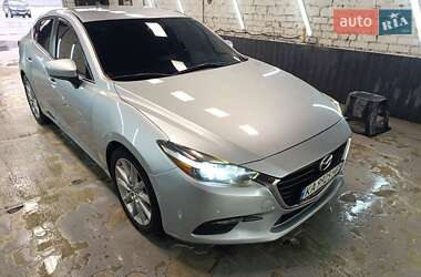 Седан Mazda 3 2016 в 