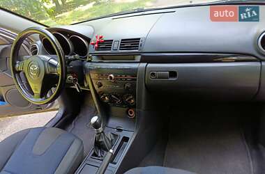 Хэтчбек Mazda 3 2004 в 