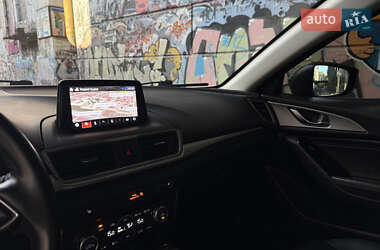 Седан Mazda 3 2018 в 