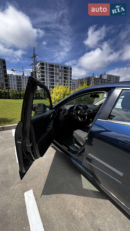 Седан Mazda 3 2013 в Львове