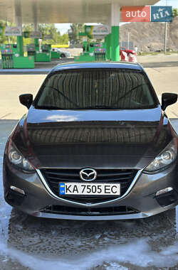 Седан Mazda 3 2013 в 