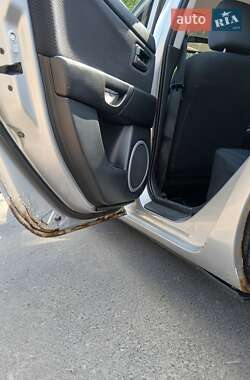 Хэтчбек Mazda 3 2006 в 