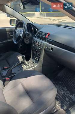 Хэтчбек Mazda 3 2006 в 