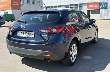 Хэтчбек Mazda 3 2015 в 