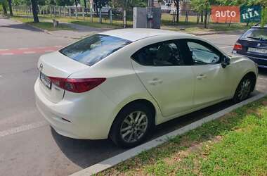 Седан Mazda 3 2015 в Киеве