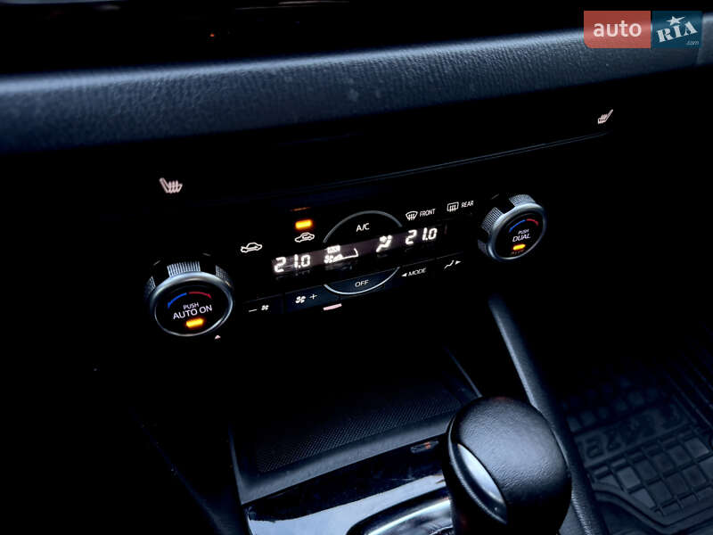 Хэтчбек Mazda 3 2014 в Киеве фото 39 Хэтчбек Mazda 3 2014 в Киеве