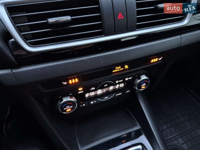 Хэтчбек Mazda 3 2014 в Киеве фото 44 Хэтчбек Mazda 3 2014 в Киеве