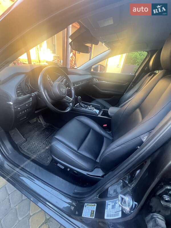 Седан Mazda 3 2020 в Львове