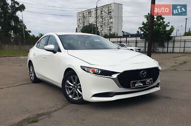Седан Mazda 3 2019 в Киеве