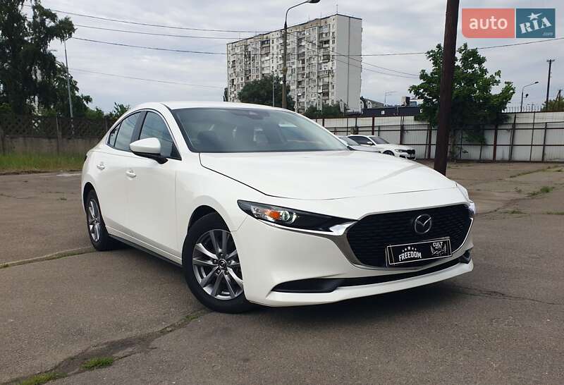 Седан Mazda 3 2019 в 