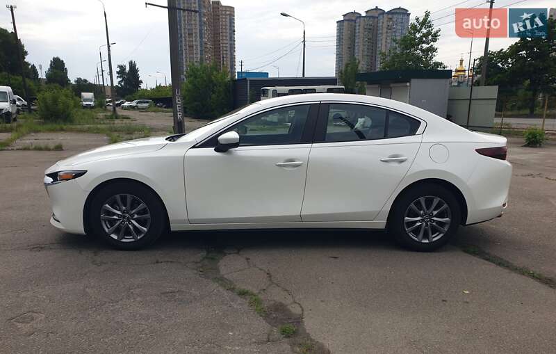 Седан Mazda 3 2019 в Києві