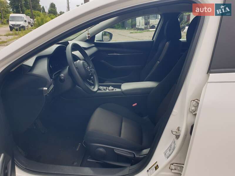 Седан Mazda 3 2019 в Києві