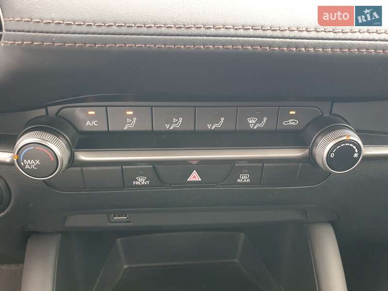 Седан Mazda 3 2019 в Києві