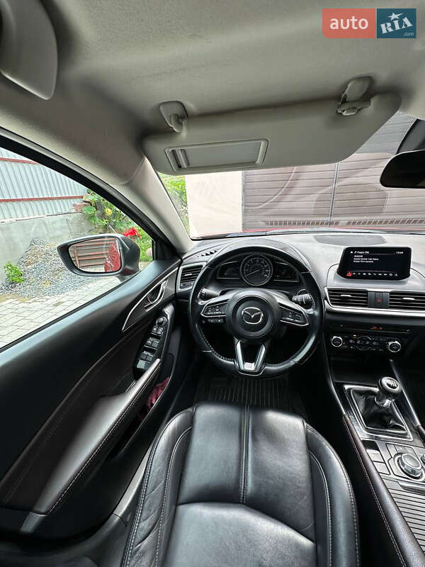 Хэтчбек Mazda 3 2017 в Ровно фото 5 Хэтчбек Mazda 3 2017 в Ровно