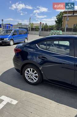 Седан Mazda 3 2014 в 