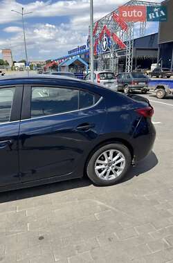 Седан Mazda 3 2014 в 