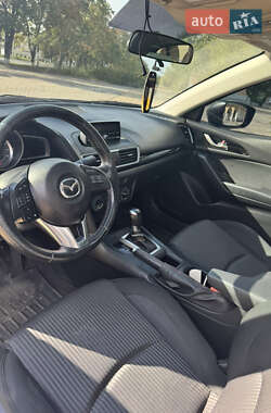 Седан Mazda 3 2013 в 
