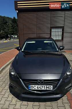 Хэтчбек Mazda 3 2015 в 