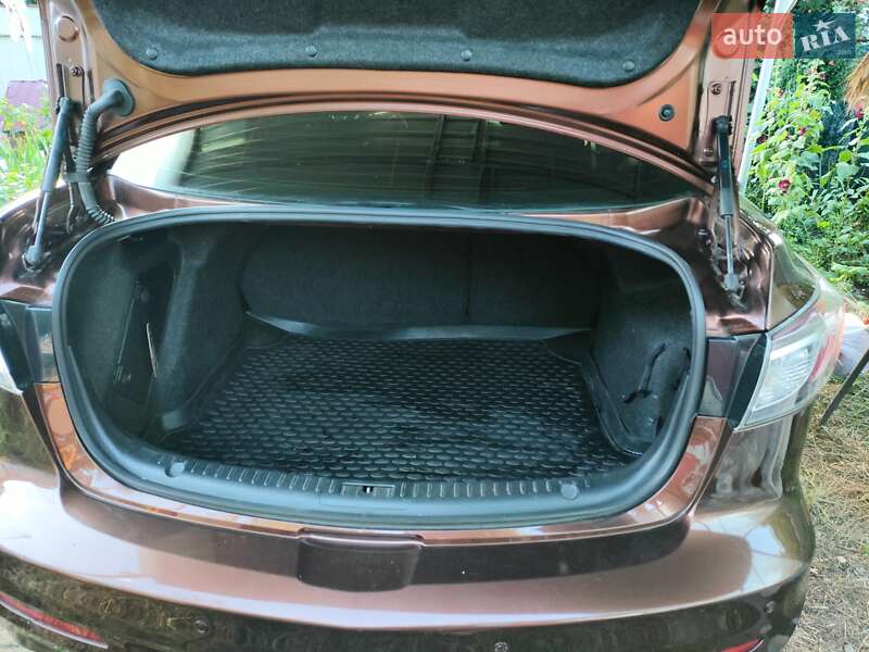 Седан Mazda 3 2011 в Броварах