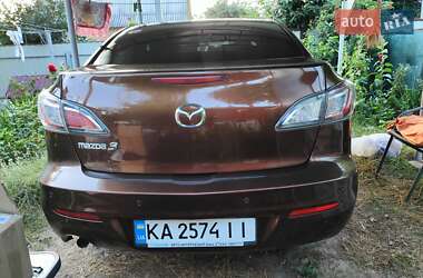 Седан Mazda 3 2011 в 