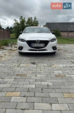 Седан Mazda 3 2015 в 