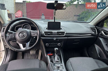 Седан Mazda 3 2015 в 