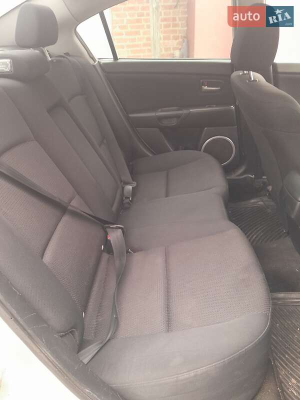 Седан Mazda 3 2007 в Полтаве