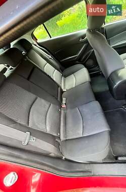Хэтчбек Mazda 3 2014 в 