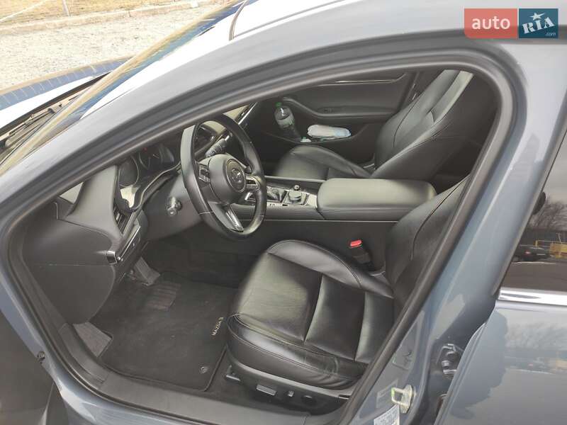 Хэтчбек Mazda 3 2019 в Днепре