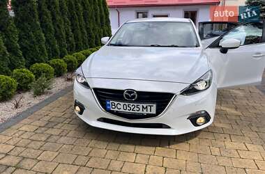 Хэтчбек Mazda 3 2015 в 