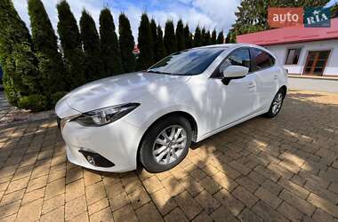 Хэтчбек Mazda 3 2015 в 
