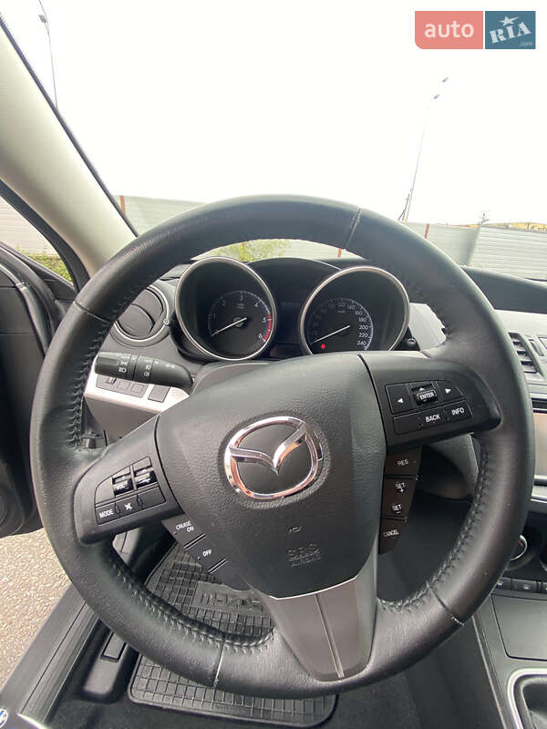 Хэтчбек Mazda 3 2012 в Виннице