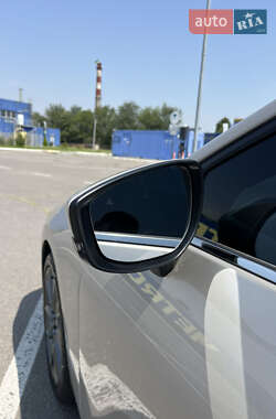 Хэтчбек Mazda 3 2024 в Киеве