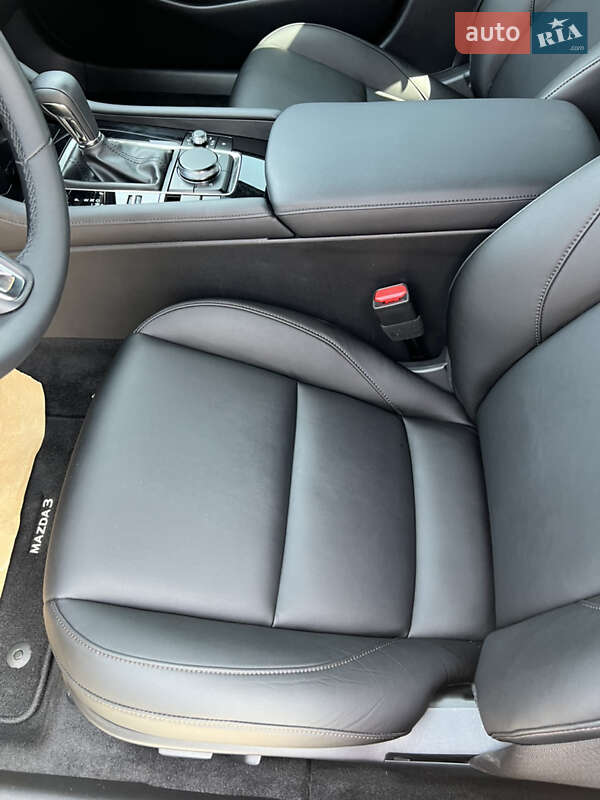 Хэтчбек Mazda 3 2024 в Днепре