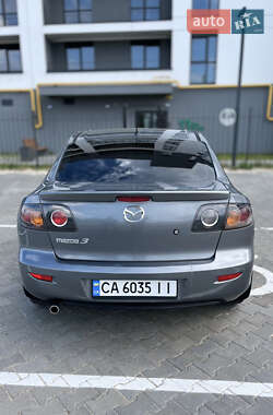 Седан Mazda 3 2005 в 