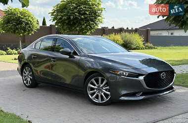 Седан Mazda 3 2019 в Черкассах