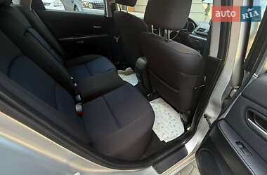 Хэтчбек Mazda 3 2004 в 