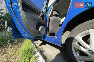 Хэтчбек Mazda 3 2011 в 