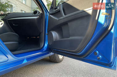 Хэтчбек Mazda 3 2011 в 