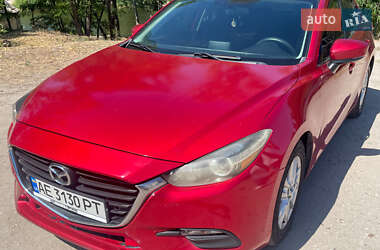Седан Mazda 3 2016 в Днепре