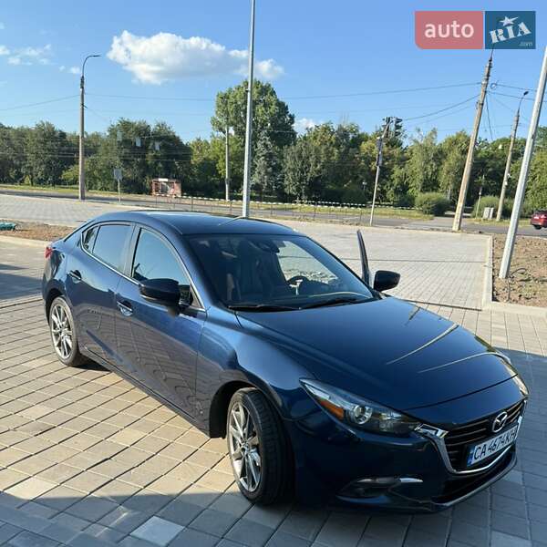 Седан Mazda 3 2018 в Черкассах фото Седан Mazda 3 2018 в Черкассах