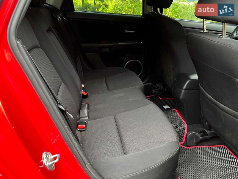 Хэтчбек Mazda 3 2007 в Киеве