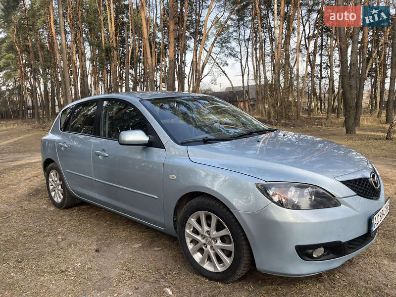 Хэтчбек Mazda 3 2008 в Луцке