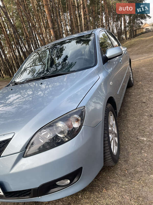 Хэтчбек Mazda 3 2008 в Луцке