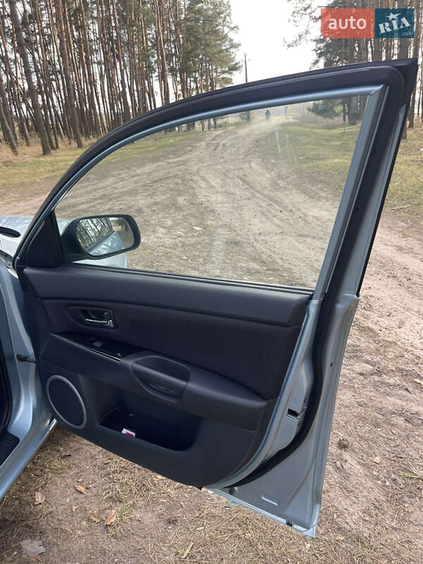 Хэтчбек Mazda 3 2008 в Луцке