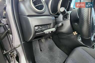 Седан Mazda 3 2006 в 