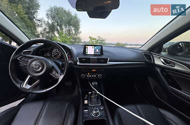 Хэтчбек Mazda 3 2018 в 